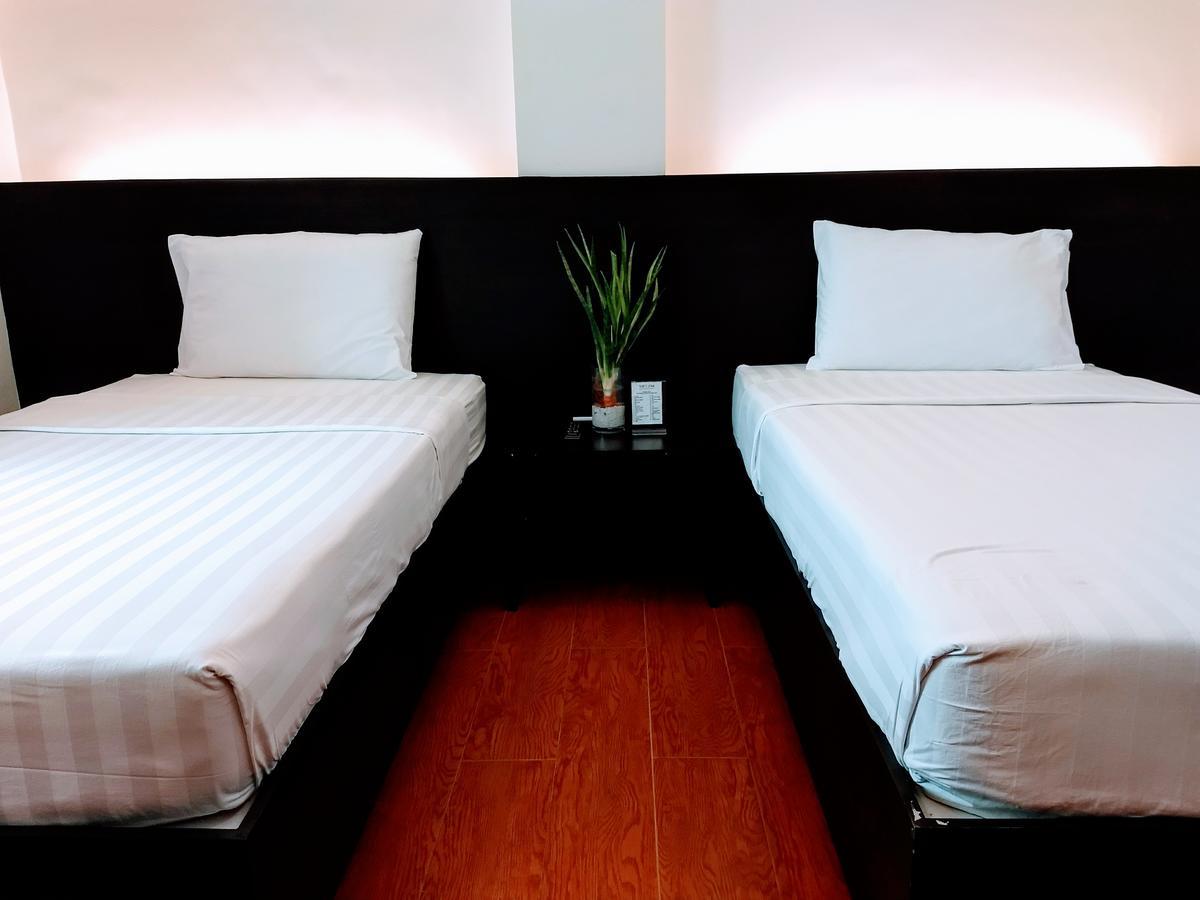 Top Star Hotel Oton Zewnętrze zdjęcie